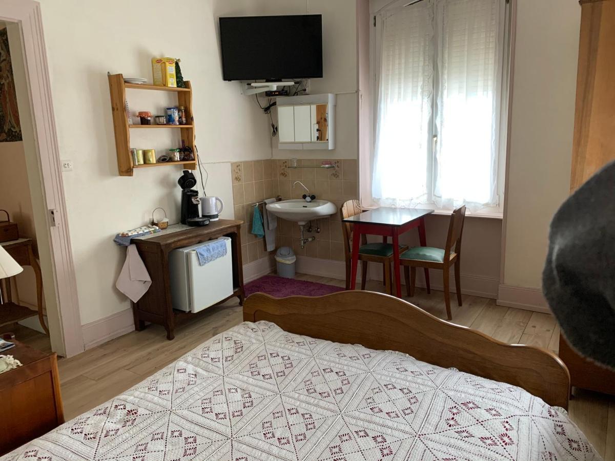 Chambre Arnica Lit 140 Wifi Sdb Partagee Saint-Amarin Екстериор снимка